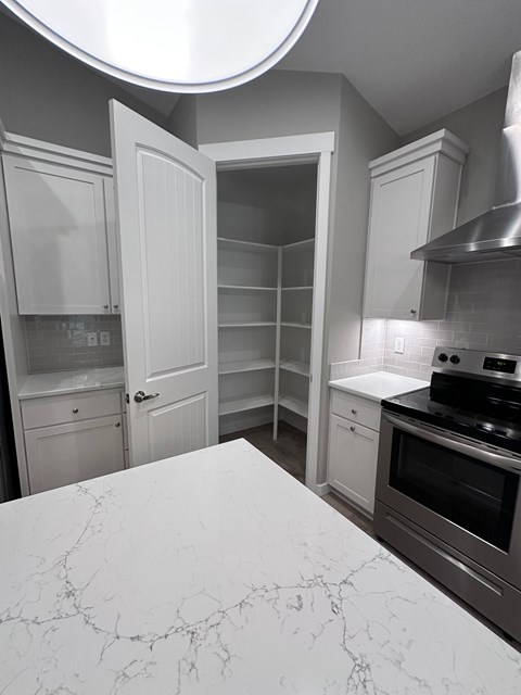 202 Schrute Rd 3 Beds Apartment for Rent