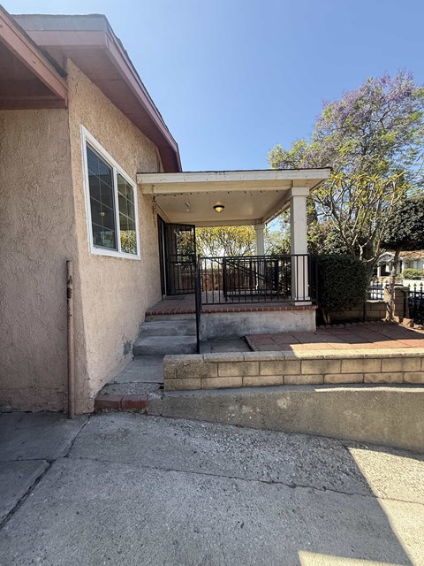 472 N Ezra St Studio Apartment for Rent