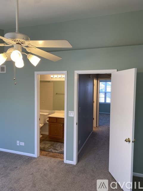 608 Woodhaven Drive 2 Beds Apartment for Rent
