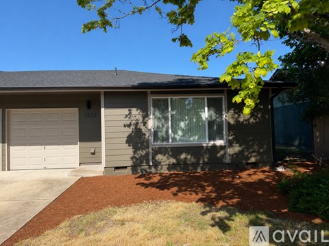 2638 8Th St. 2 Beds Apartment for Rent