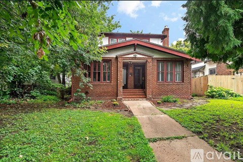 209 Cedar Lake Road North 2 Beds Apartment for Rent