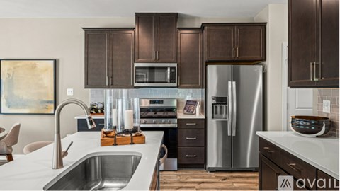 28 Shamrock Cir 3 Beds Apartment for Rent