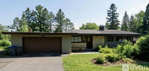 114 West Buffalo Street 4 Beds Apartment for Rent