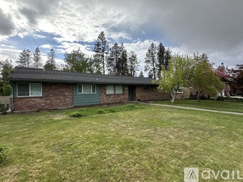 4124 S Helena St 3 Beds Apartment for Rent