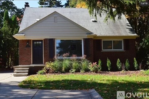 2111 S Rochester Rd 4 Beds Apartment for Rent