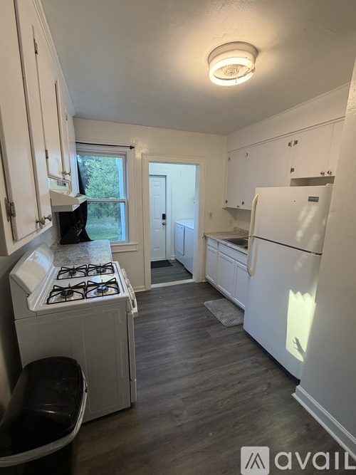 202 Mayfield Drive 2 Beds Single Family Home for Rent - Photo gallery 4