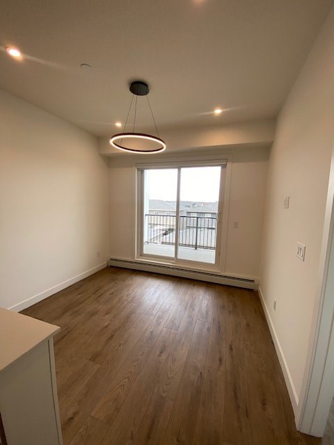 #1318, 265 Wolf Willow Blvd SE 2 Beds Apartment for Rent