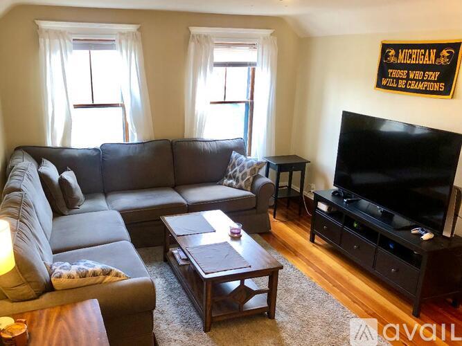 72 Powder House Boulevard 2 Beds Apartment for Rent - Photo gallery 4