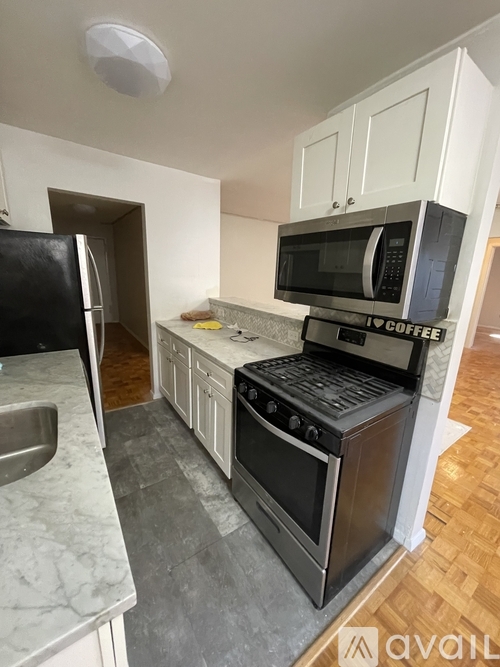 147 Main St 1 Apartment for Rent - Photo gallery 2