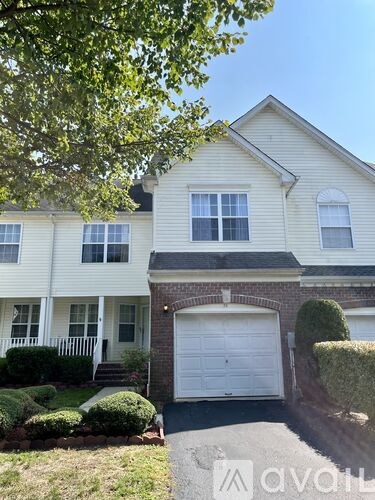 26 Dickerson Lane 3 Beds Apartment for Rent