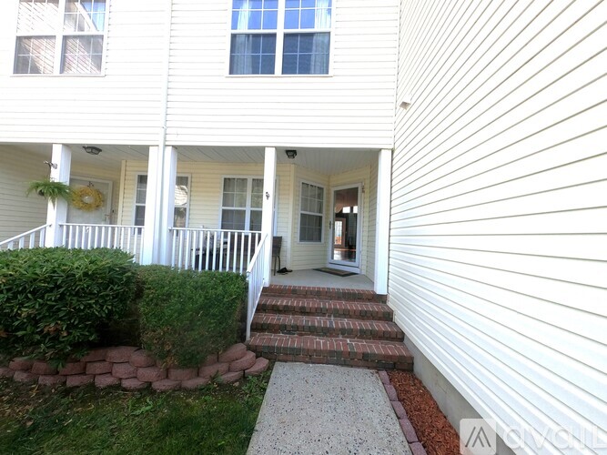 26 Dickerson Lane 3 Beds Townhouse for Rent - Photo gallery 2