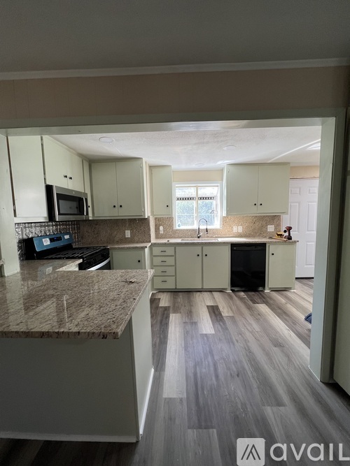 1411 Avenue C 3 Beds Single Family Home for Rent - Photo gallery 1
