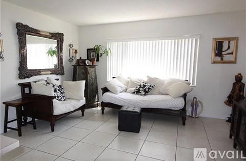 2230 Northeast 56Th Place 2 Beds Apartment for Rent