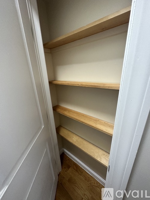 146 Manhattan Ave 2 Beds Apartment for Rent - Photo gallery 5