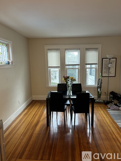 24 Burnham St 3 Beds Apartment for Rent - Photo gallery 3