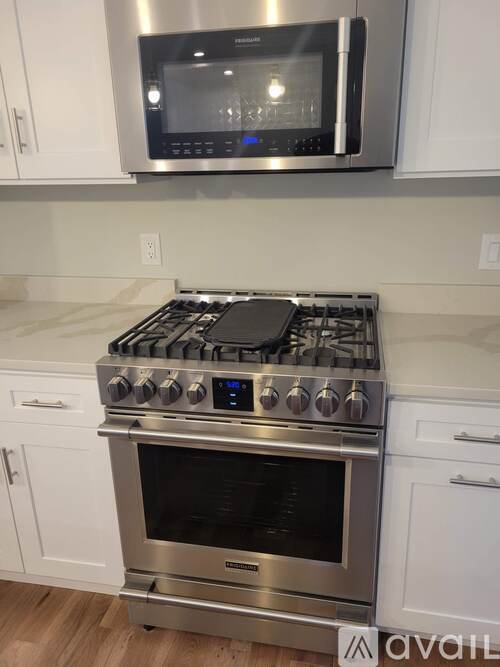 274 Providence Rd 4 Beds Townhouse for Rent - Photo gallery 4