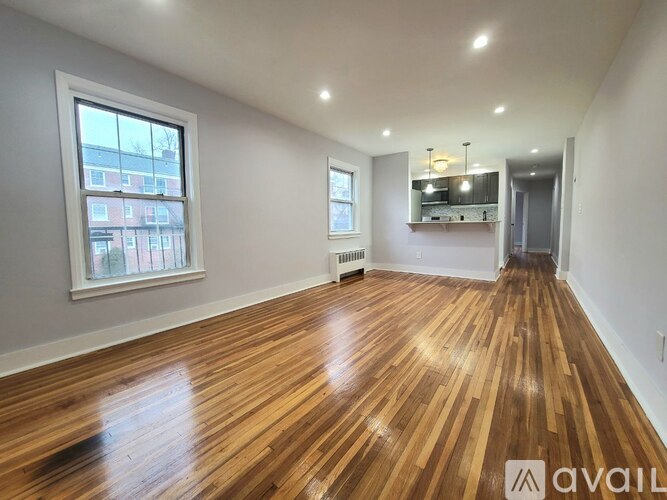 77 Forest Hill Pkwy 2 Beds Apartment for Rent - Photo gallery 2