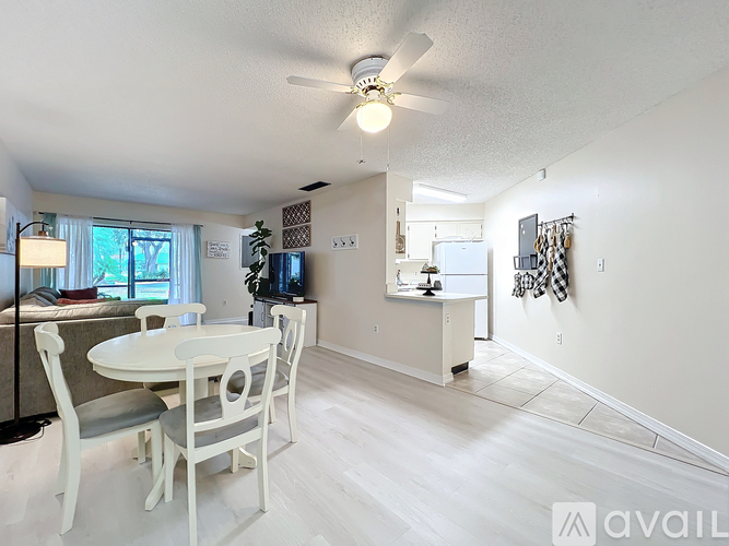 3642 Southpointe Drive 2 Beds Single Family Home for Rent - Photo gallery 4
