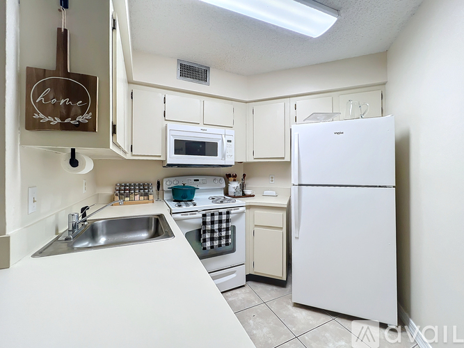 3642 Southpointe Drive 2 Beds Single Family Home for Rent - Photo gallery 5