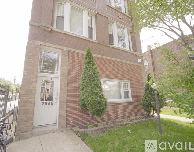 2543-2545 N Springfield Ave 1 Apartment for Rent - Photo gallery 5