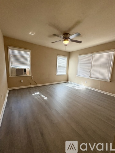 2431 Shakespeare St 3 Beds Apartment for Rent - Photo gallery 3