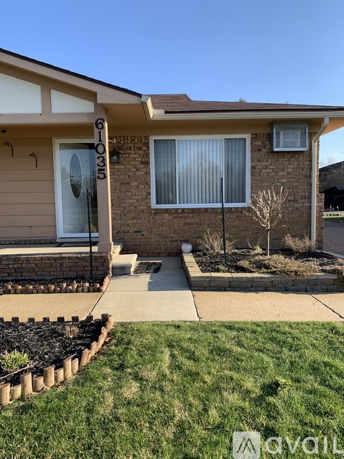 61035 11 Mile Rd 2 Beds Condo for Rent - Photo gallery 1