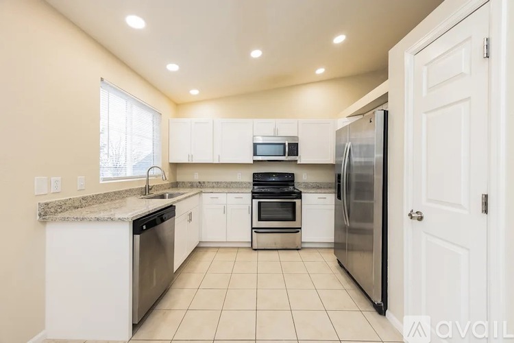 6138 Miramont St 3 Beds Single Family Home for Rent - Photo gallery 3