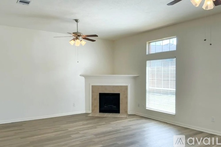 382 Hyland Ln 3 Beds Single Family Home for Rent - Photo gallery 3