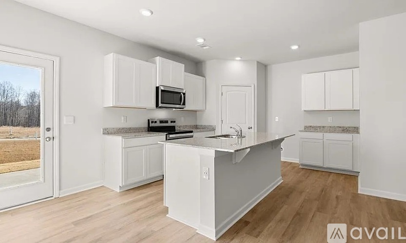 210 Deerberry Dr 3 Beds Townhouse for Rent - Photo gallery 3