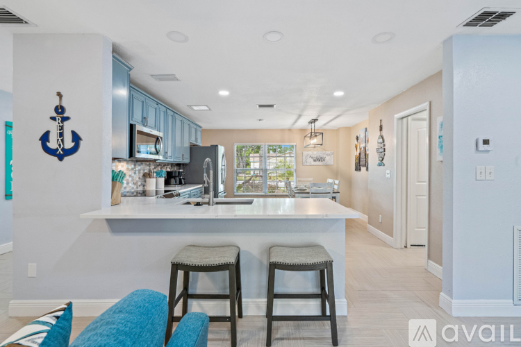 5736 102nd Ave N 3 Beds Single Family Home for Rent - Photo gallery 2