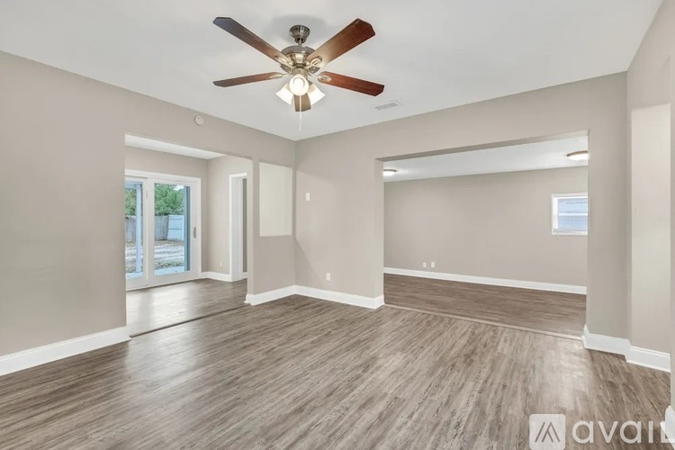 1100 Wadsworth Street 3 Beds Single Family Home for Rent - Photo gallery 2