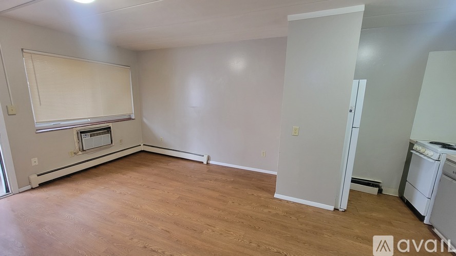 409 Sherman St 1 Apartment for Rent - Photo gallery 3