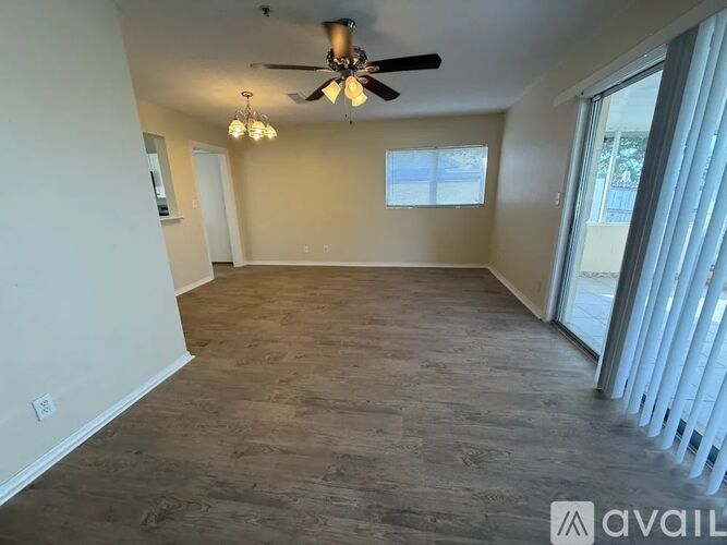1236 43rd Street 4 Beds Single Family Home for Rent - Photo gallery 1