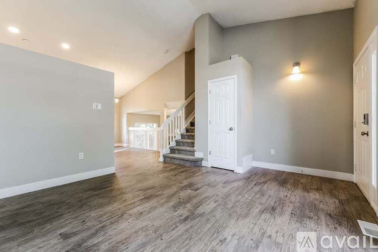 1236 43rd Street 4 Beds Single Family Home for Rent - Photo gallery 4