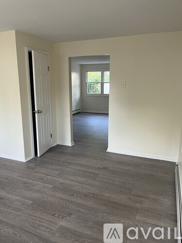 157 3rd St 2 Beds Apartment for Rent - Photo gallery 4