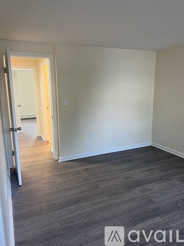 157 3rd St 2 Beds Apartment for Rent - Photo gallery 5