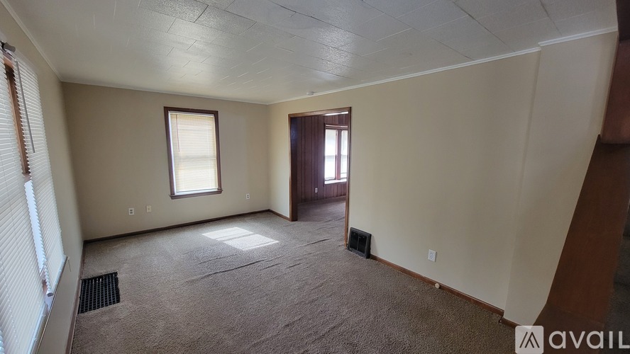 2170 17th St SW 3 Beds Single Family Home for Rent - Photo gallery 4