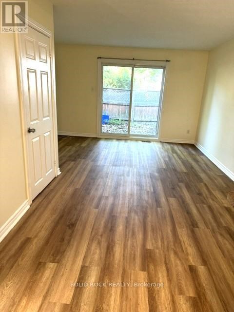 2688 DRAPER AVENUE W 2 Beds Apartment for Rent