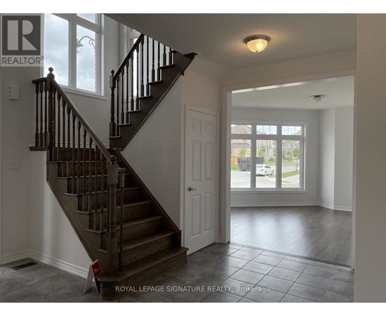 31 ROYAL FERN CRESCENT 4 Beds House for Rent - Photo gallery 2