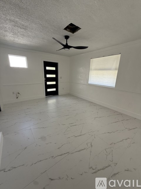 1072 North Alhambra Circle 2 Beds Apartment for Rent
