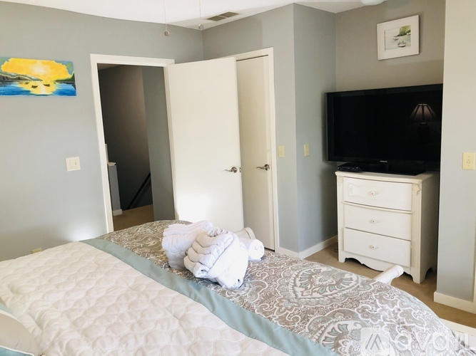 36 Deallyon Avenue 2 Beds Condo for Rent - Photo gallery 2