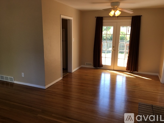 305 Crestone Ave 3 Beds Single Family Home for Rent - Photo gallery 5