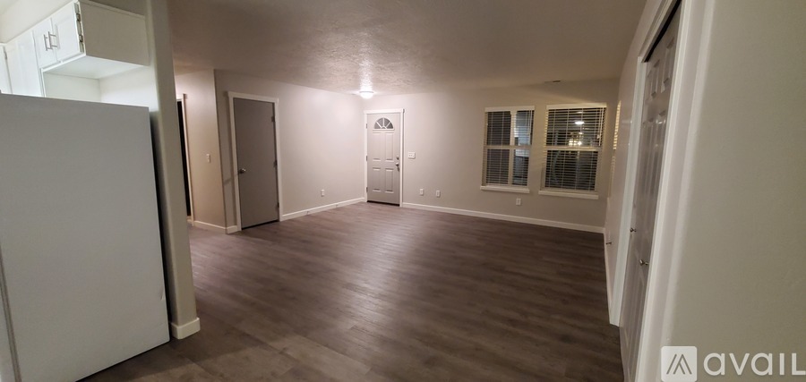 9314 West Cory Lane 3 Beds Single Family Home for Rent - Photo gallery 1