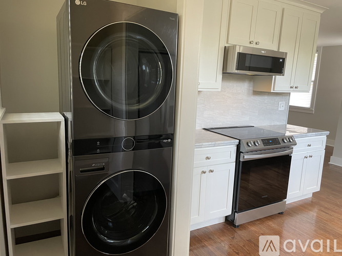 5 Locust St NE 2 Beds Single Family Home for Rent - Photo gallery 5