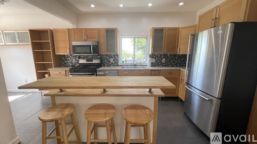 16 Gould Ave 5 Beds Apartment for Rent - Photo gallery 2