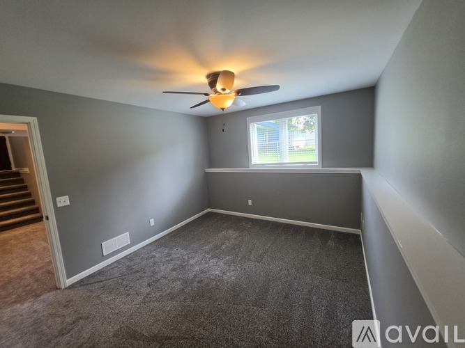 2721 Kellogg Avenue 3 Beds Apartment for Rent - Photo gallery 1