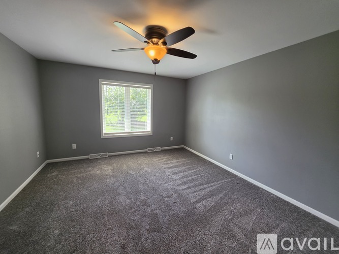 2721 Kellogg Avenue 3 Beds Apartment for Rent - Photo gallery 2