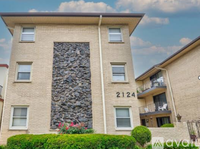 2124 North Harlem Avenue 2 Beds Condo for Rent - Photo gallery 1