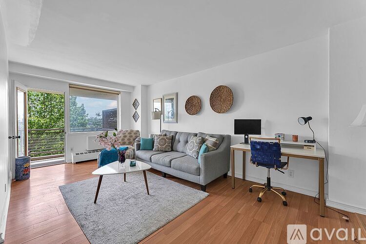 5700 Arlington Ave 1 Apartment for Rent - Photo gallery 3