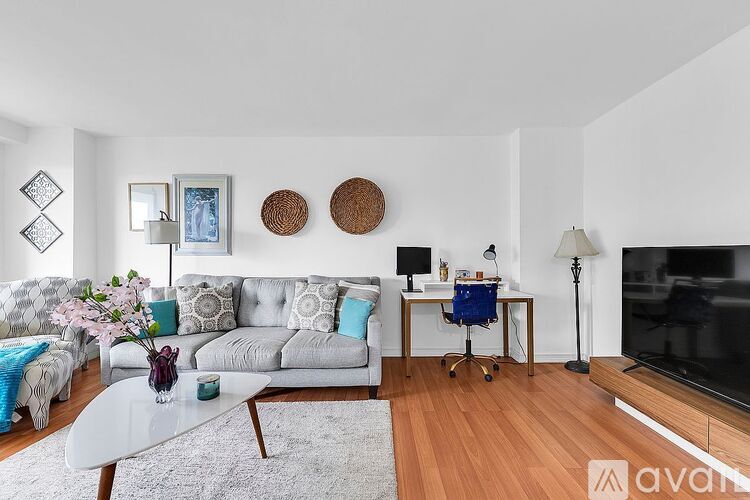 5700 Arlington Ave 1 Apartment for Rent - Photo gallery 5